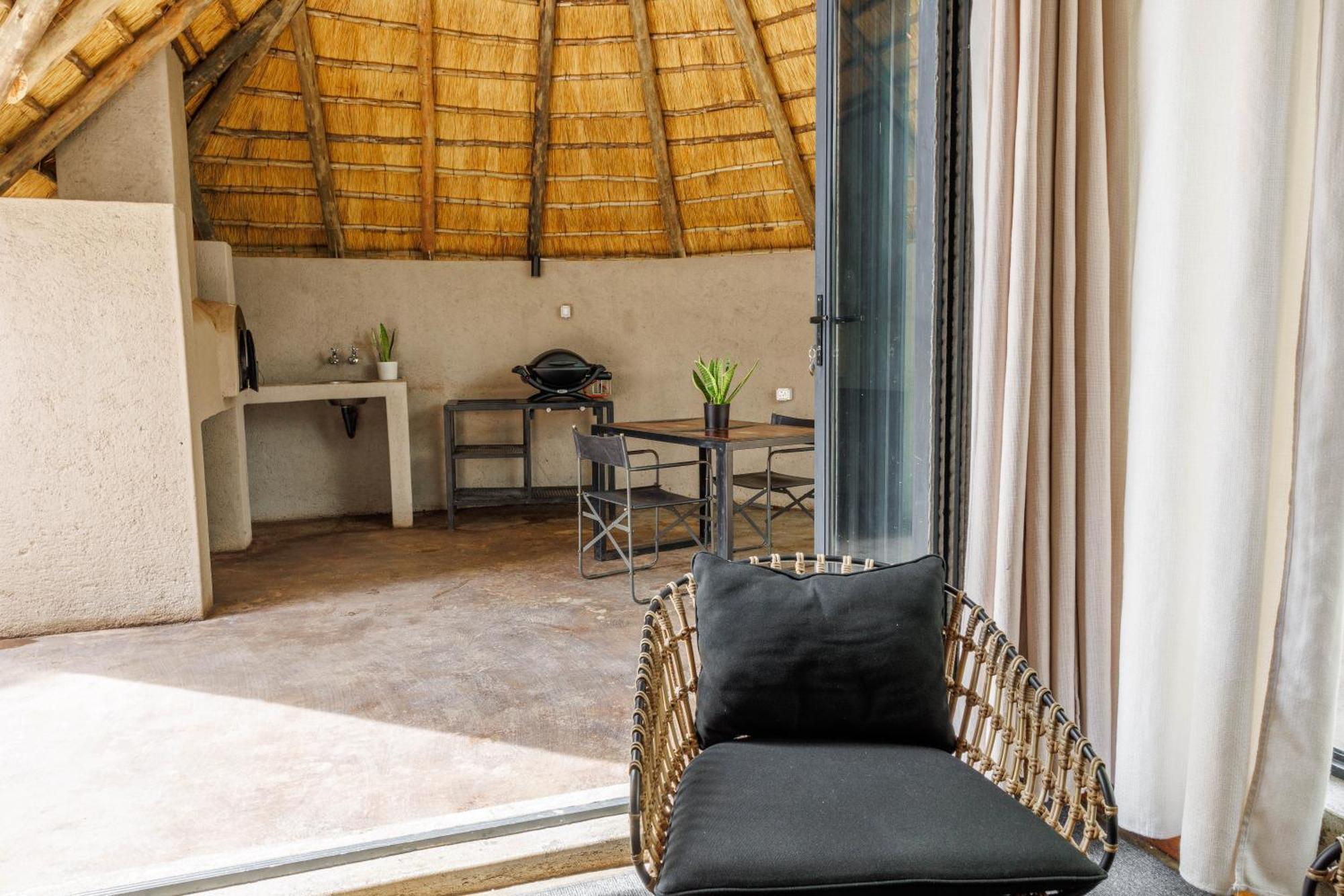 Chobe House Villa And Chalets Kasane Exterior photo