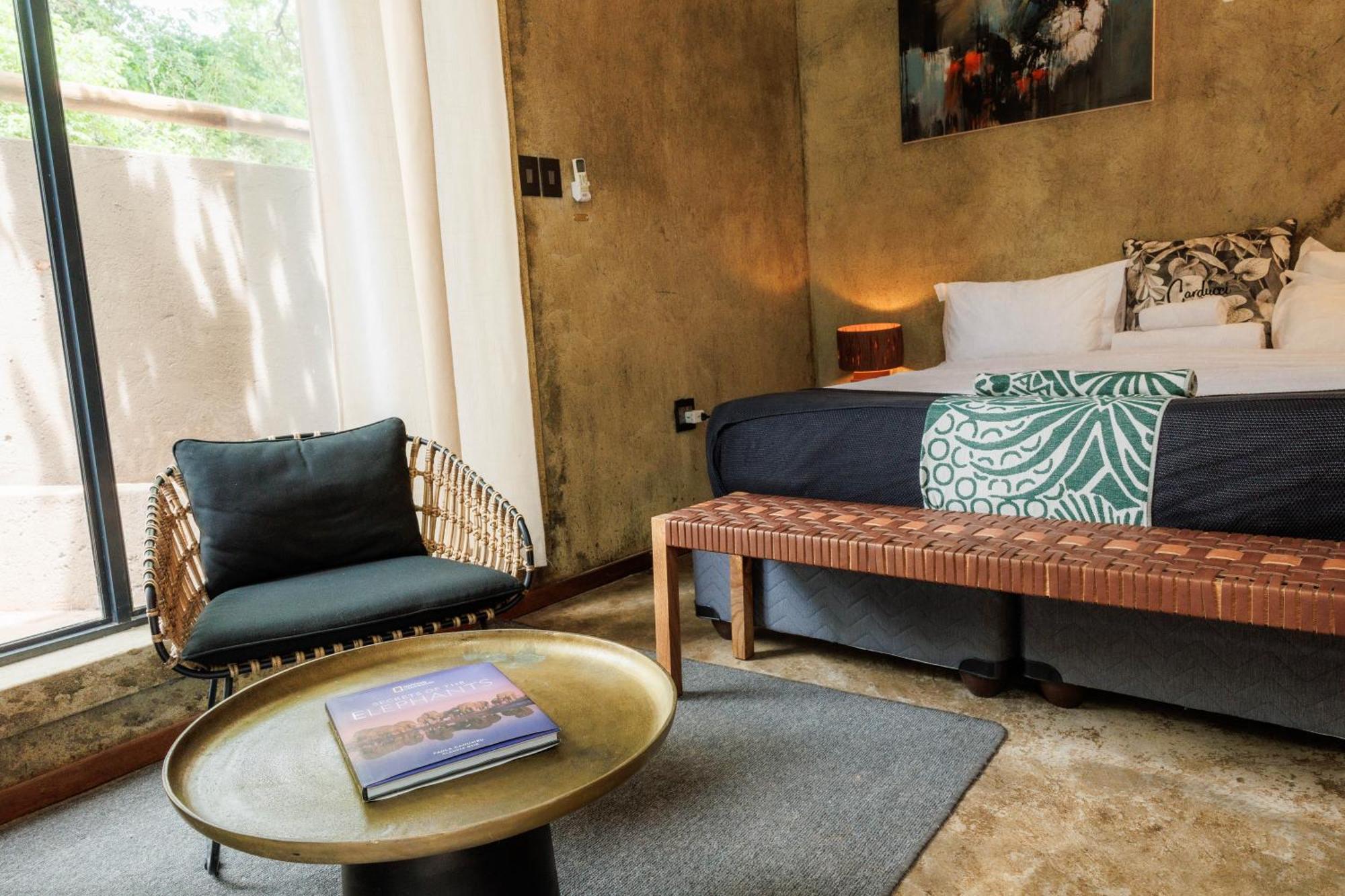 Chobe House Villa And Chalets Kasane Exterior photo